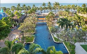 Jomtien Palm Beach Hotel & Resort - Family-Friendly